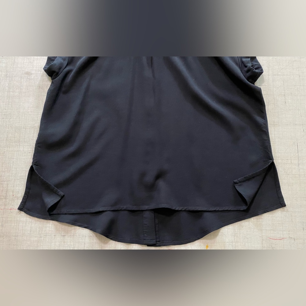 Self Esteem Black Button-Down Top with Daisy Embroidery - Picture 11 of 11